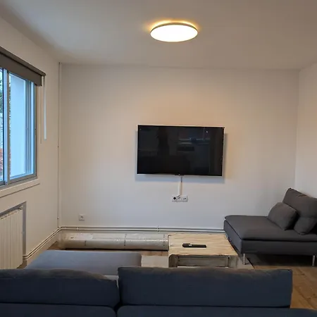 Vivienda Entera En * Sada